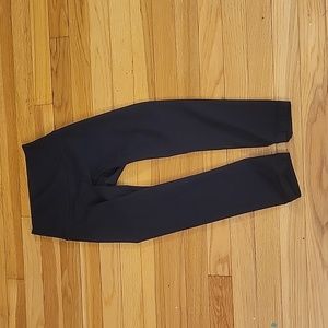 Lululemon Wunder Under crops